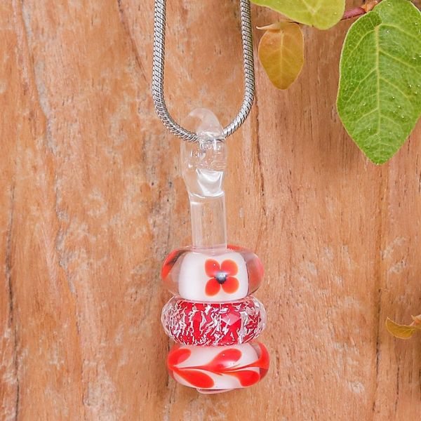 Alternate image for Floral Red and Orange Glass Beaded Pendant Necklace Courageous Amulets