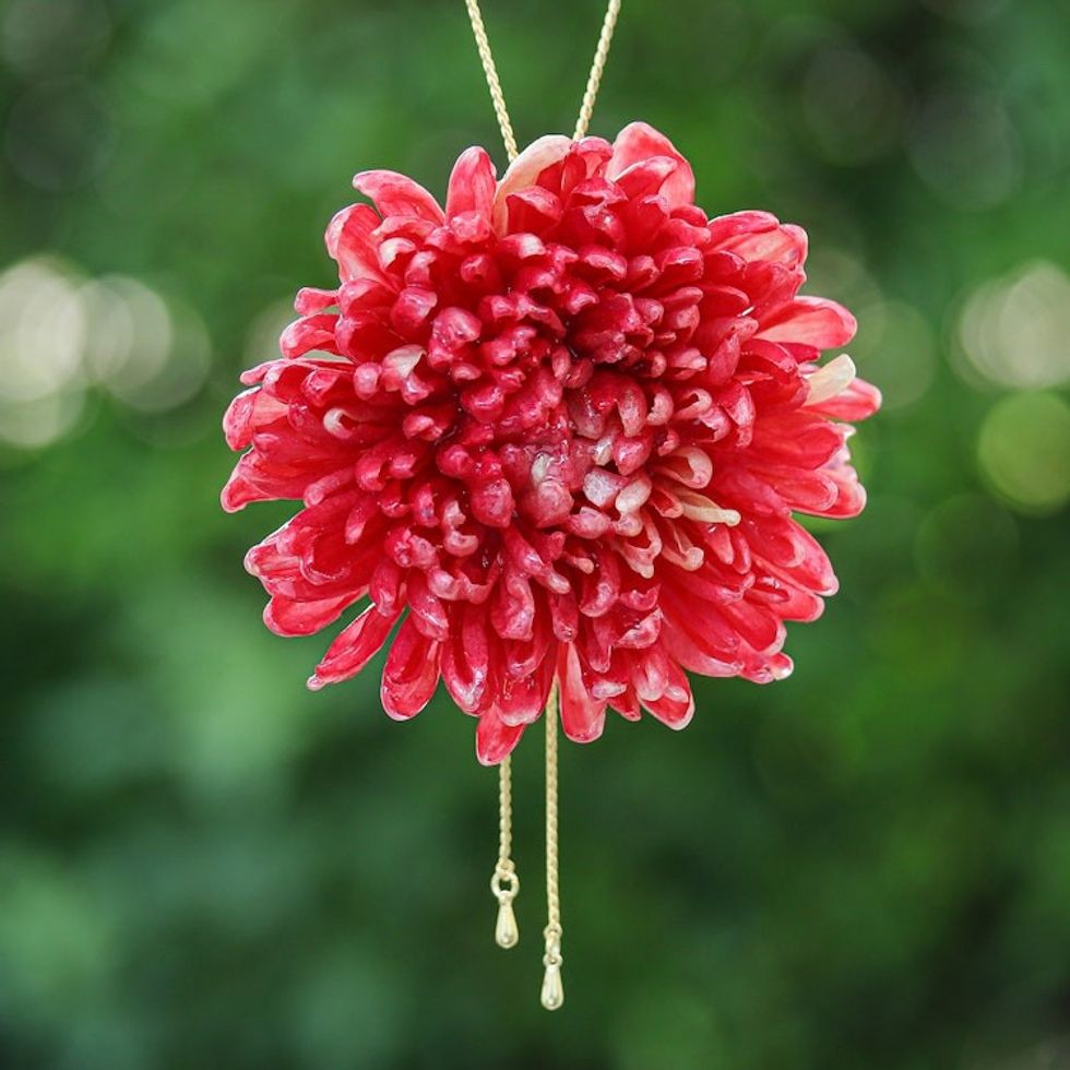 Chrysanthemum-Themed 22k Gold-Plated Red Lariat Necklace 'Happy Red'