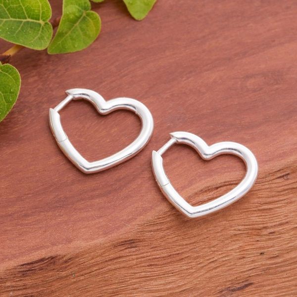 Alternate image for Romantic Heart-Shaped Hoop Earrings in a High Polish Finish Luminous Beats