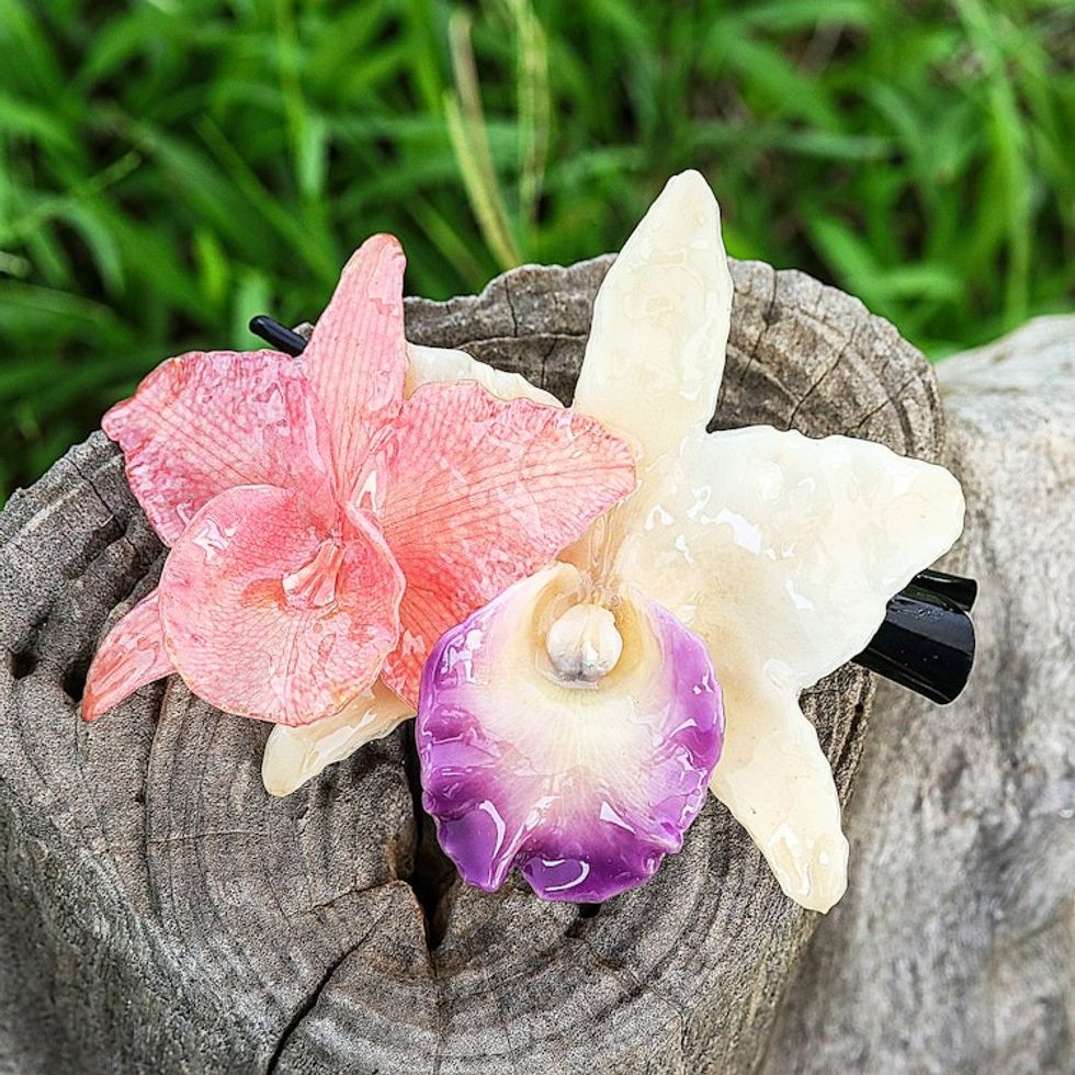 Thai-Made Ivory and Pink Natural Cattleya Flower Hair Clip 'Princess Cattleya'