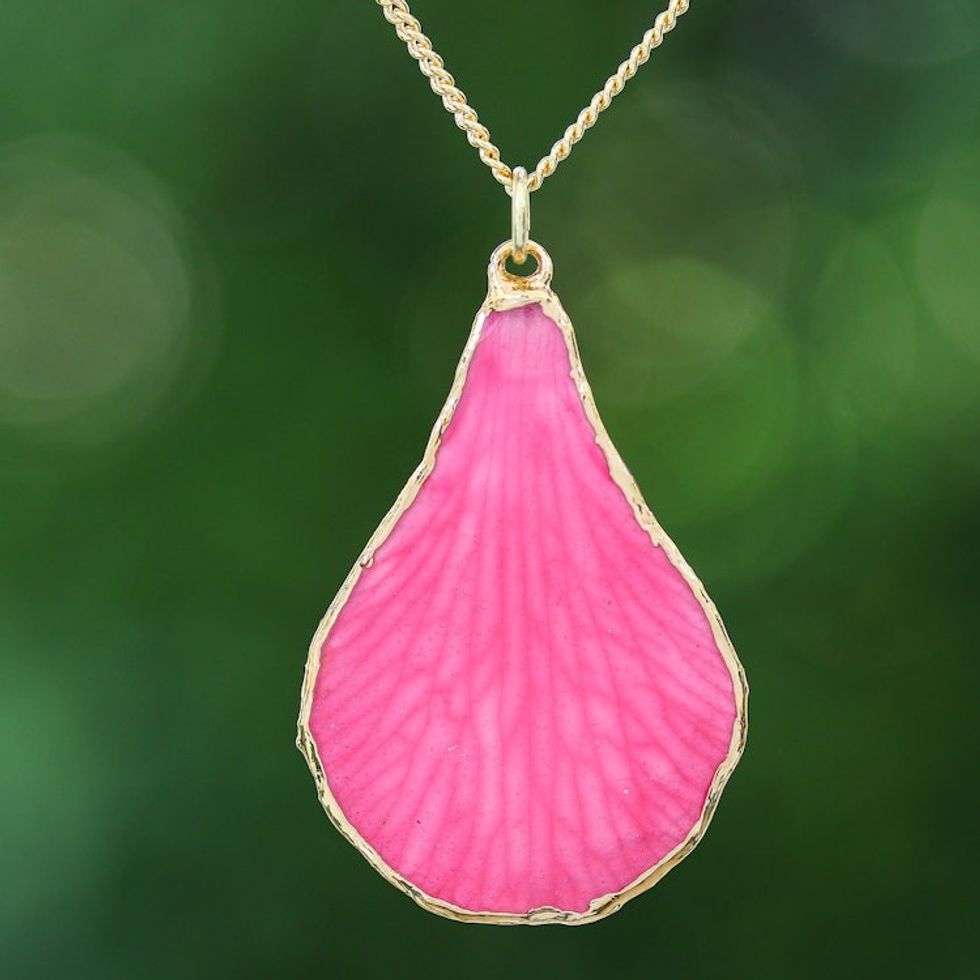 Spring-Themed Fuchsia Gold-Accented Petal Pendant Necklace 'Flawless Petal'