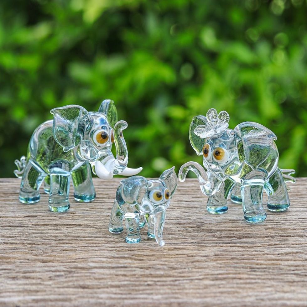 Set of 3 Handblown Elephant Family Glass Figurines in Green 'Giant Family in Green'