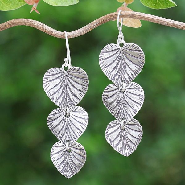 Alternate image for Oxidized Heart-Shaped Leafy Silver Dangle Earrings Romantic Foliage
