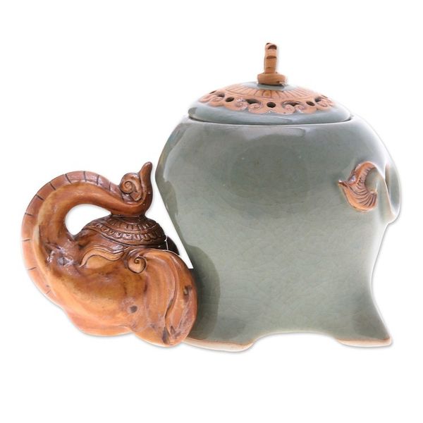 Alternate image for Crackled Elephant-Themed Green Ceramic Oil Warmer The Giants Green Palace