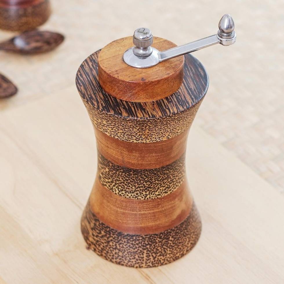 Handcrafted Natural Brown Palm and Teak Wood Pepper Mill 'Curved Pepper'