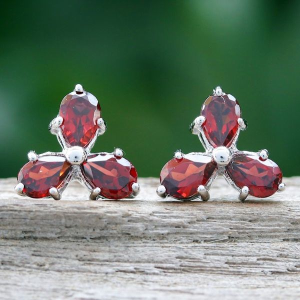 Alternate image for Clover-Themed Button Earrings with Three-Carat Garnet Gems Perseverance Clover