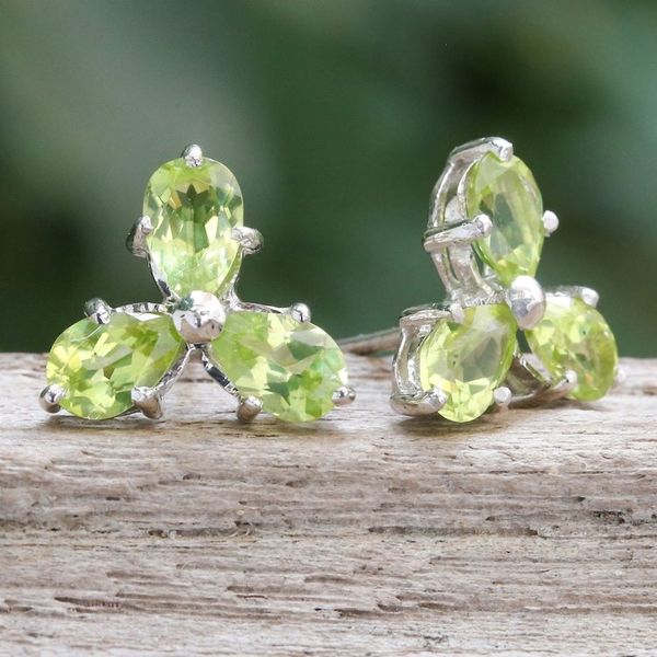 Alternate image for Clover-Themed Button Earrings with Three-Carat Peridot Gems Fortune Clover