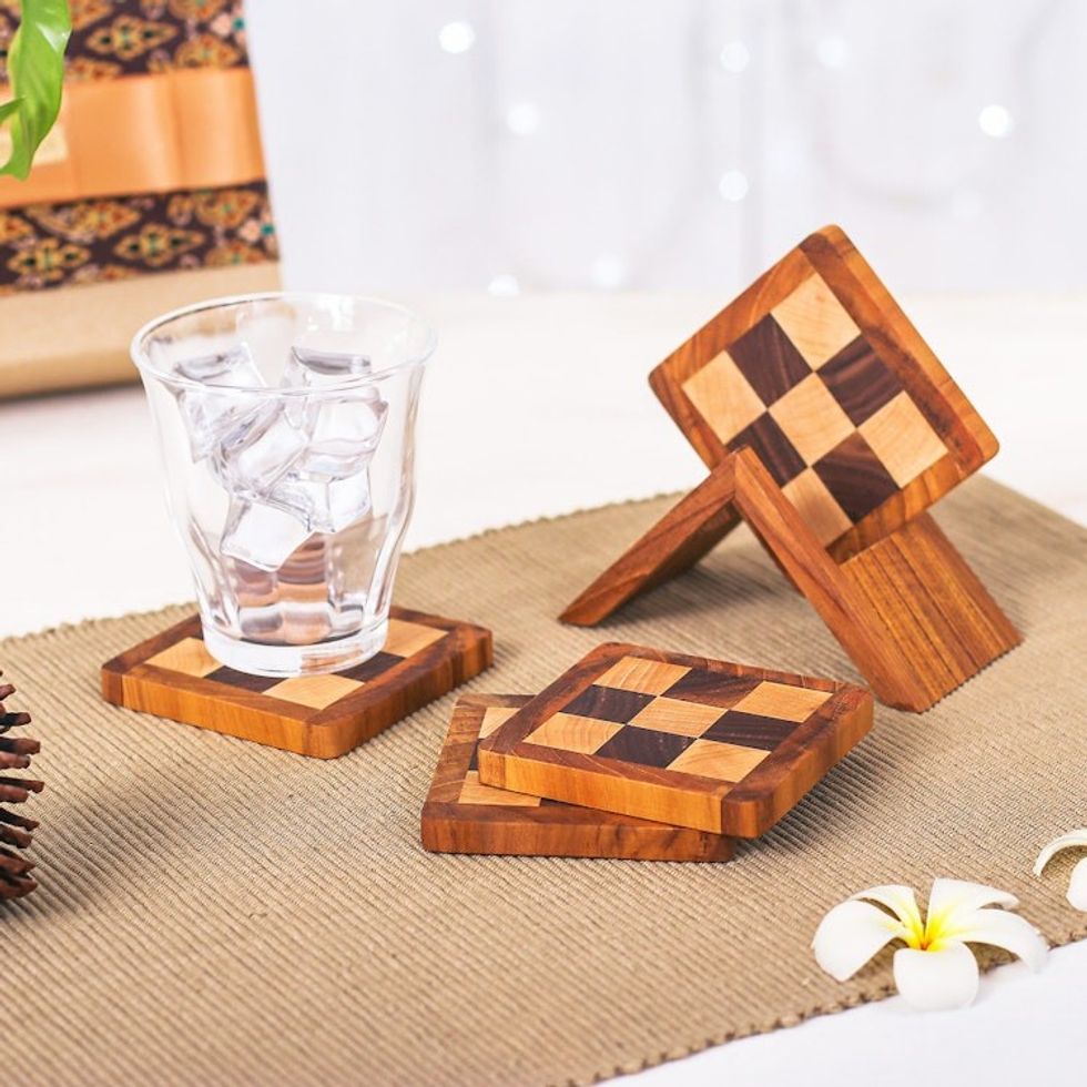 Set of 4 Hand-Carved Checkered Wood Coasters with Stand 'Checkered Nature'