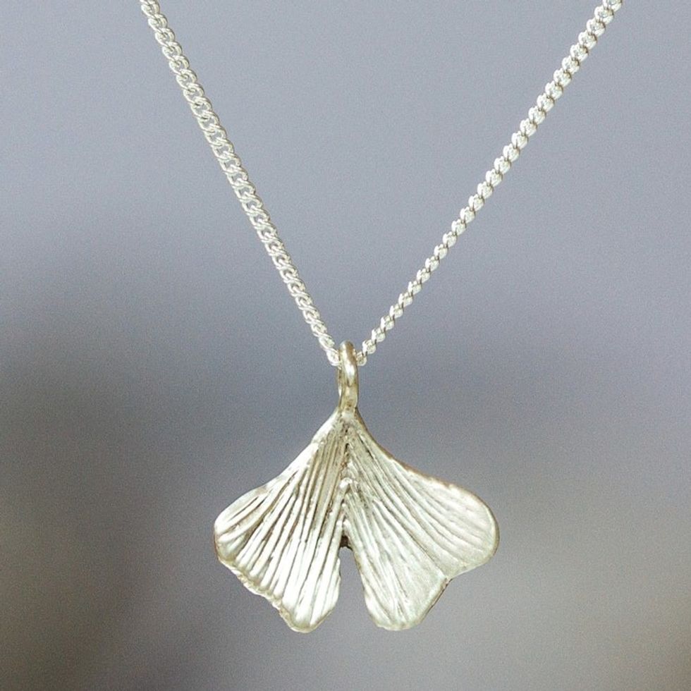 Taxco Silver Pendant Necklace with Combination Finish 'Delicate Delight'