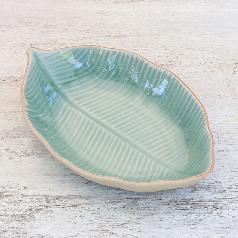 Leaf-Shaped Celadon Ceramic Serving Bowl from Thailand 'Thai Leaf'