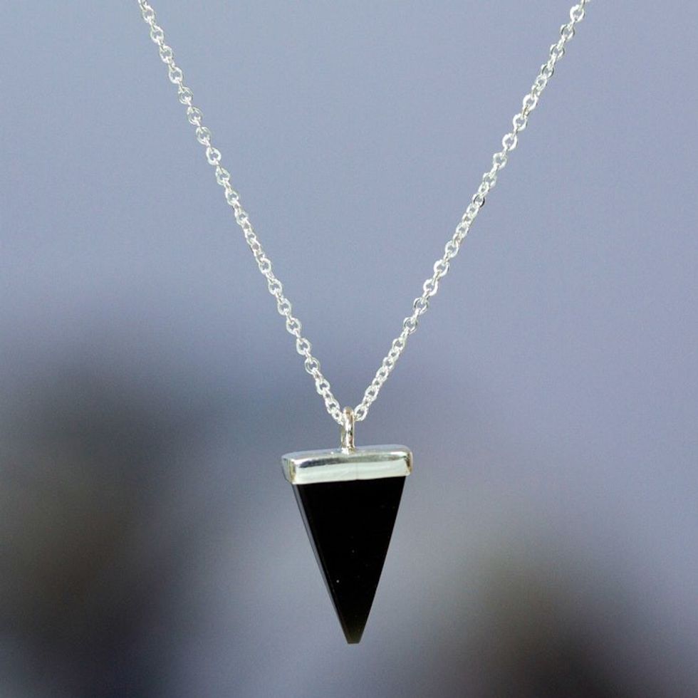 Taxco Silver Necklace with Triangular Pyramid Onyx Pendant 'Posh Pyramid'