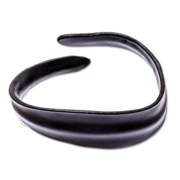 Alternate image for Handmade Leather Wristband Bracelet in Black from Thailand Wavy Embrace in Black