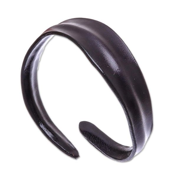 Alternate image for Handmade Leather Wristband Bracelet in Black from Thailand Wavy Embrace in Black