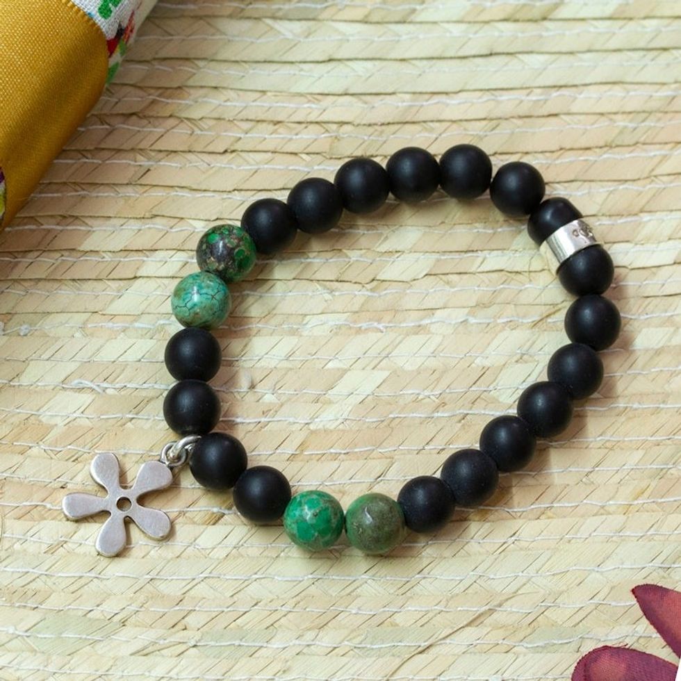 Onyx Reconstituted Turquoise Floral Stretch Charm Bracelet 'Flower Glam'