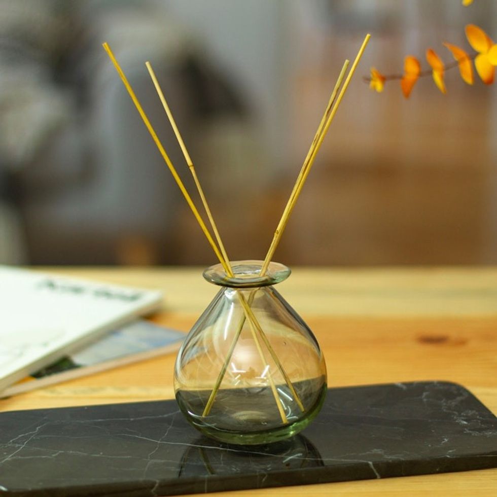 Handmade Drop-Shaped 12 oz. Recycled Glass Incense Diffuser 'Fragrant Dew'