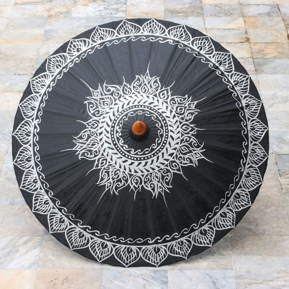 Cotton Parasol with Hand-Painted Designs in Silver 'Charming Thai in Silver'
