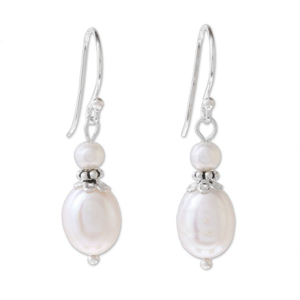 Alternate image for Thai Cultured Freshwater and Sterling Silver Dangle Earrings Shining Beacon