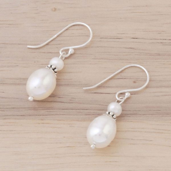 Alternate image for Thai Cultured Freshwater and Sterling Silver Dangle Earrings Shining Beacon