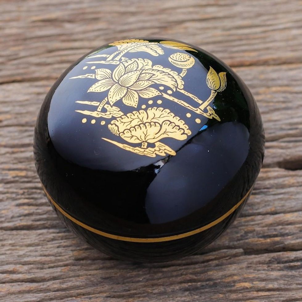 Gold-Accented Lacquerware Box with Lotus Motif 'Lotus Pond'