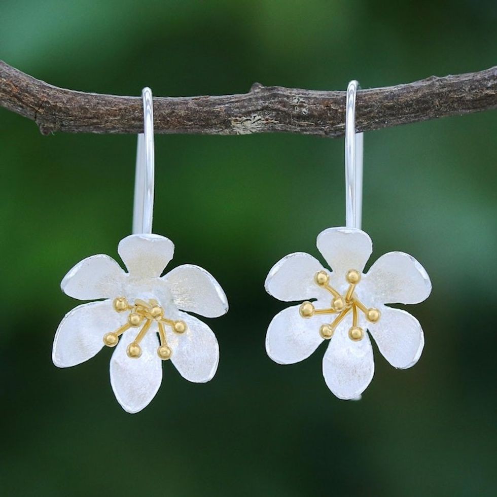 Handmade Gold-Accented Earrings with Floral Motif 'Amuse Me'