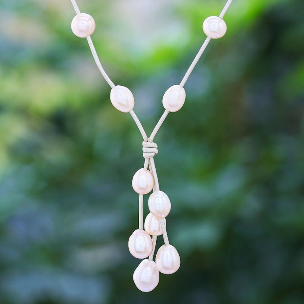Hand Made Cultured Pearl Pendant Necklace 'Pearl Crush in Peach'