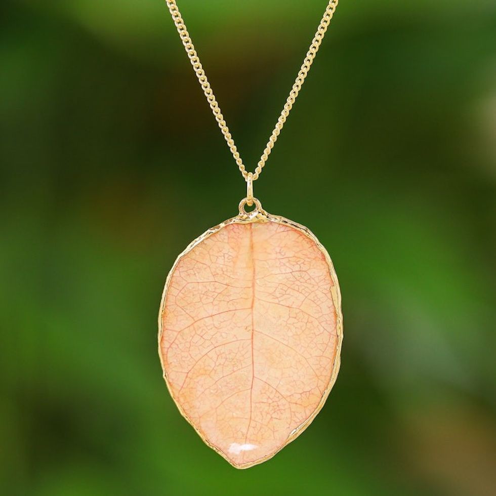 Gold-Plated Bougainvillea Petal Pendant Necklace 'Bougainvillea Love'