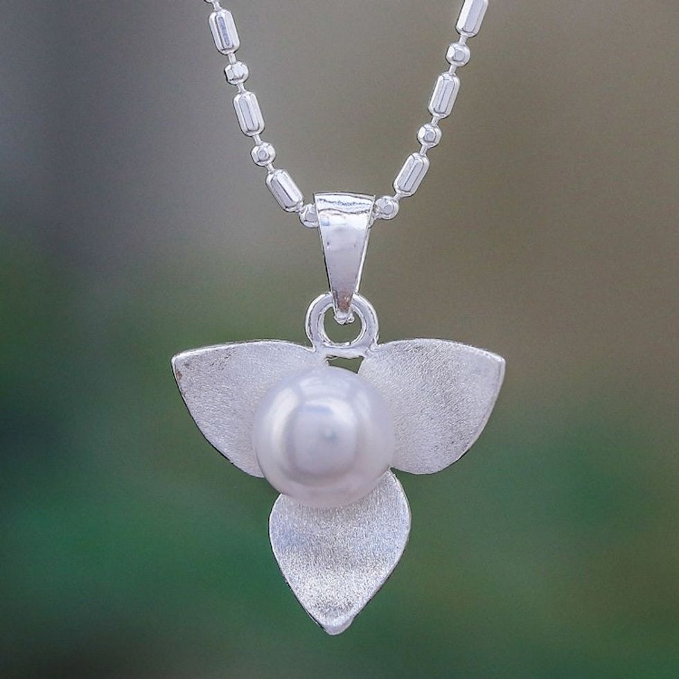 Cultured Pearl Floral Pendant Necklace from Thailand 'Welcoming Flower'