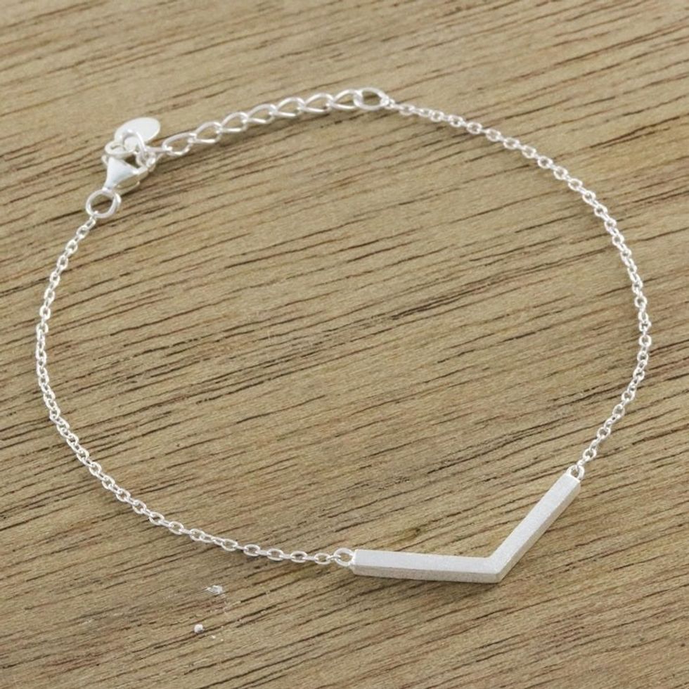 Sterling Silver Angular Pendant Bracelet from Thailand 'Cute Angle'