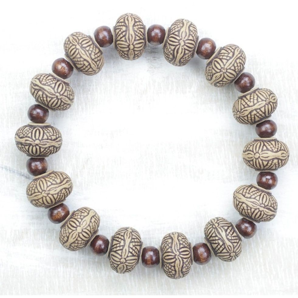 Sese Wood and Recycled Plastic Beaded Stretch Bracelet 'Kindness'