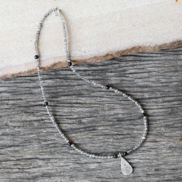 Alternate image for Labradorite and Onyx Pendant Necklace from Thailand Charming Flower