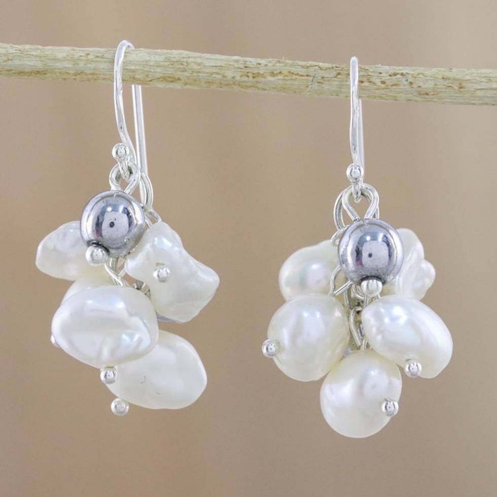 Handmade Hematite Cultured Freshwater Pearl Dangle Earrings 'Harmonious Pearl'