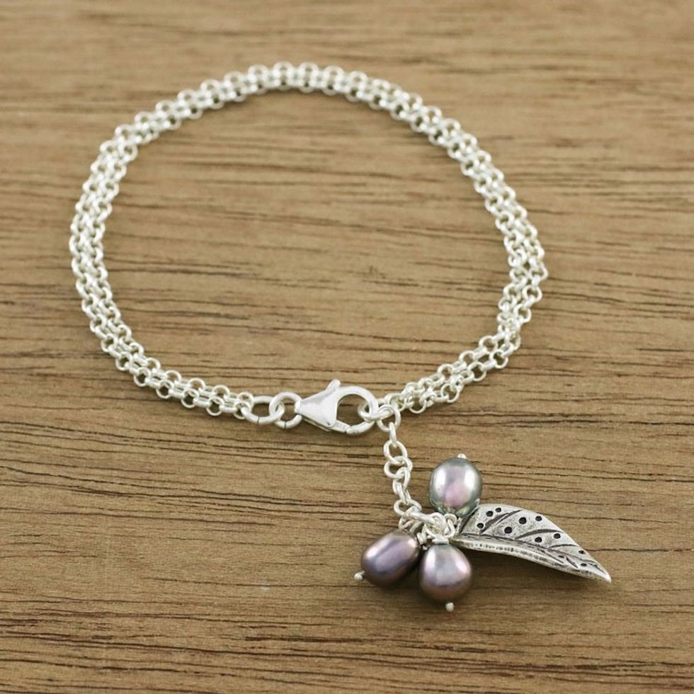 Cultured Pearl Leaf Bracelet in Grey from Thailand 'Lively Leaf in Grey'