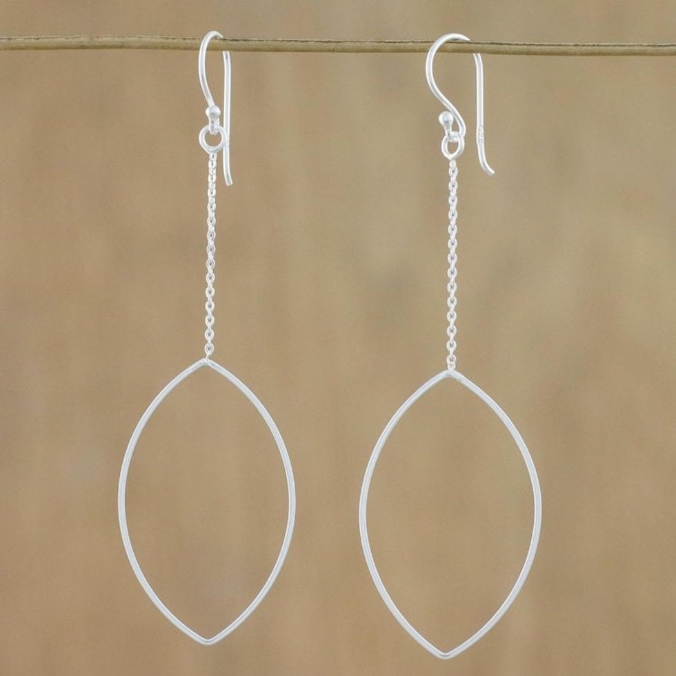 Thai Artisan Crafted Sterling Silver Oval Dangle Earrings 'Breezy Oval'