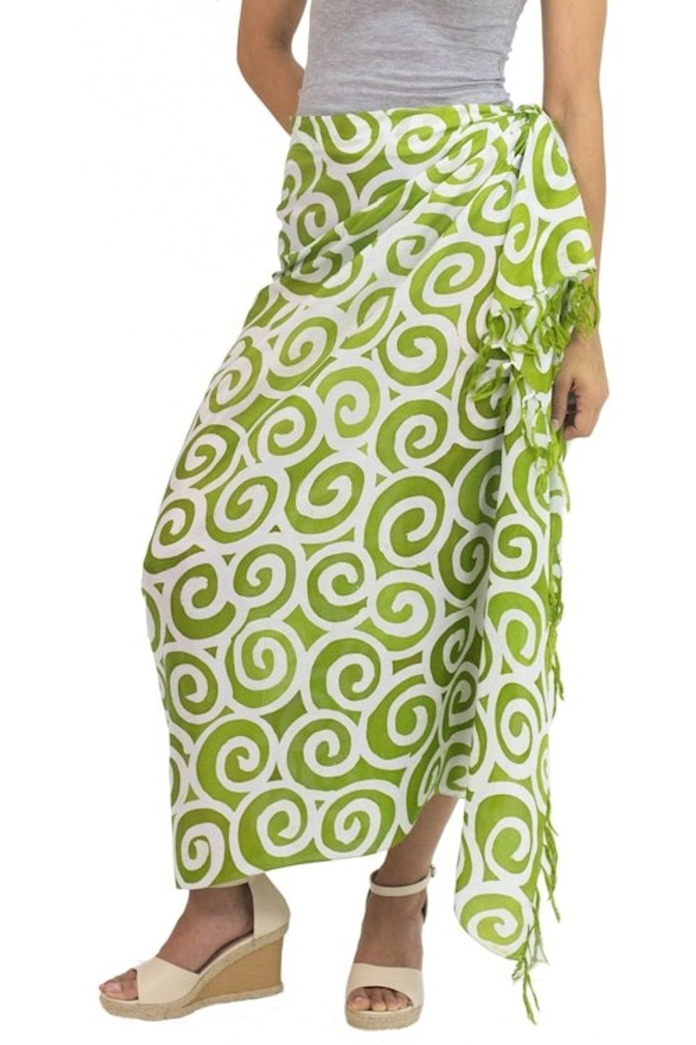 Handcrafted Thai Silk Batik Sarong in Green and White 'Lime Spiral'