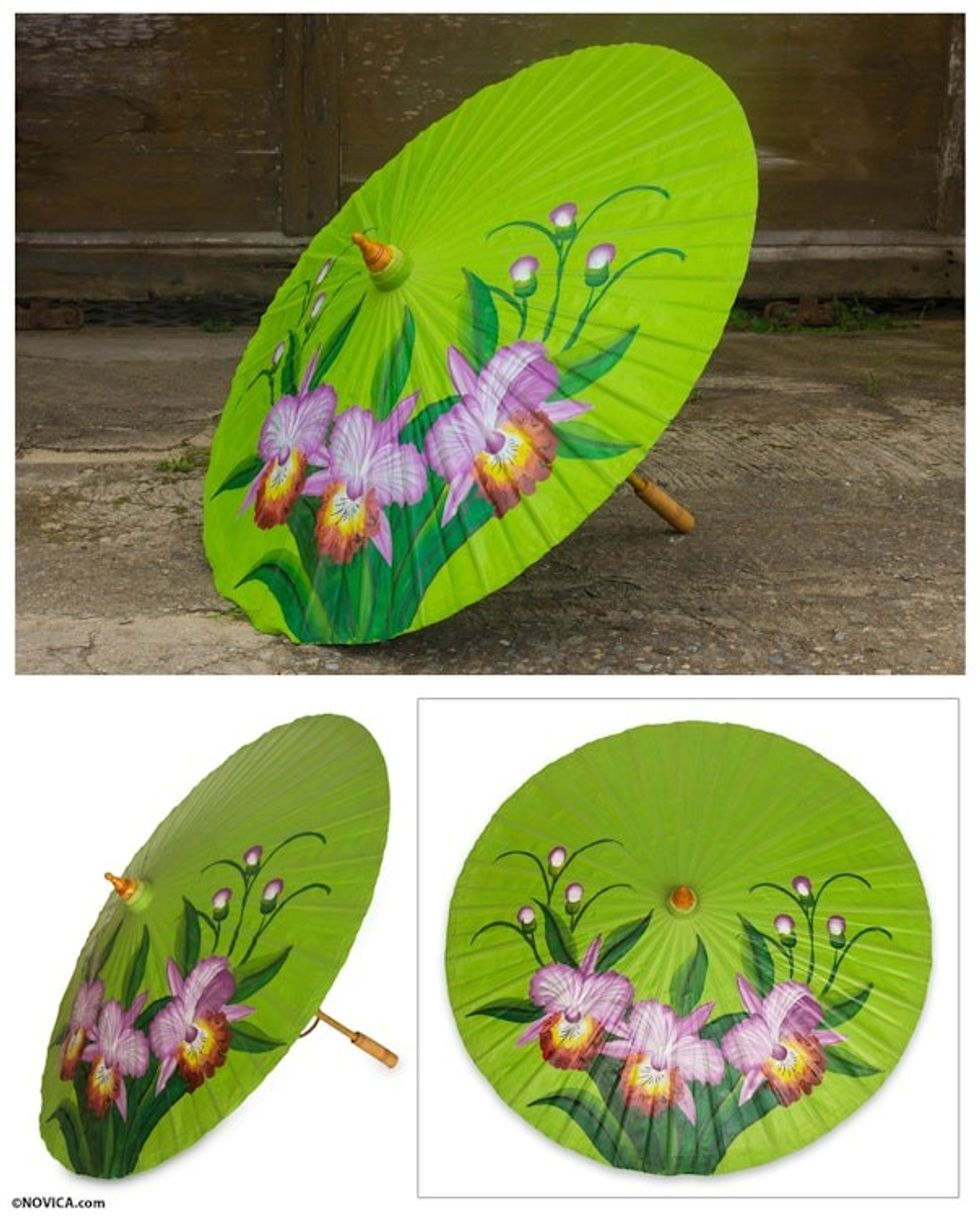 Handcrafted Saa Paper Parasol with Cattleya Orchids 'Cattleya Orchids'