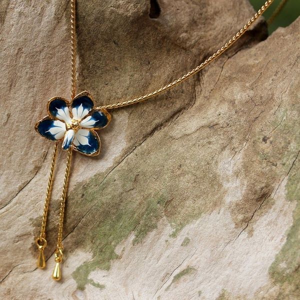 Alternate image for Hand Crafted Flower Necklace Blue Blossom