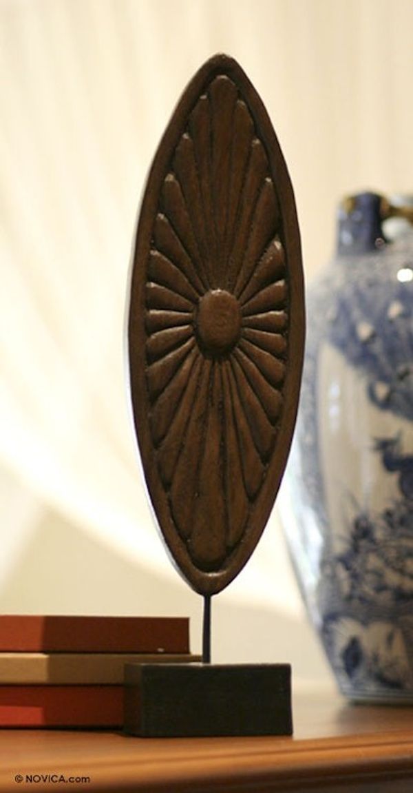 Alternate image for Wood sculpture Oval Daisy