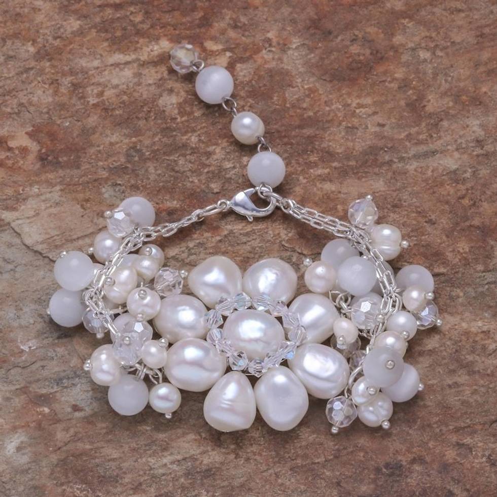 Pearl Flower Bracelet 'Snow Garland'
