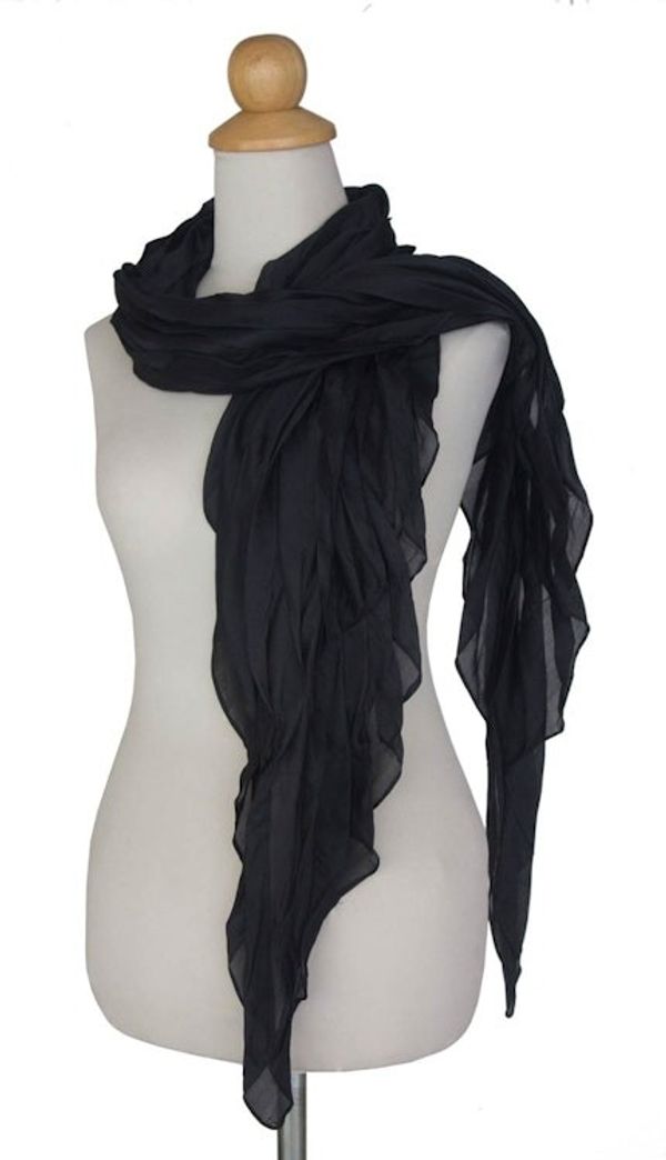 Alternate image for Pleated scarf Evolving Black