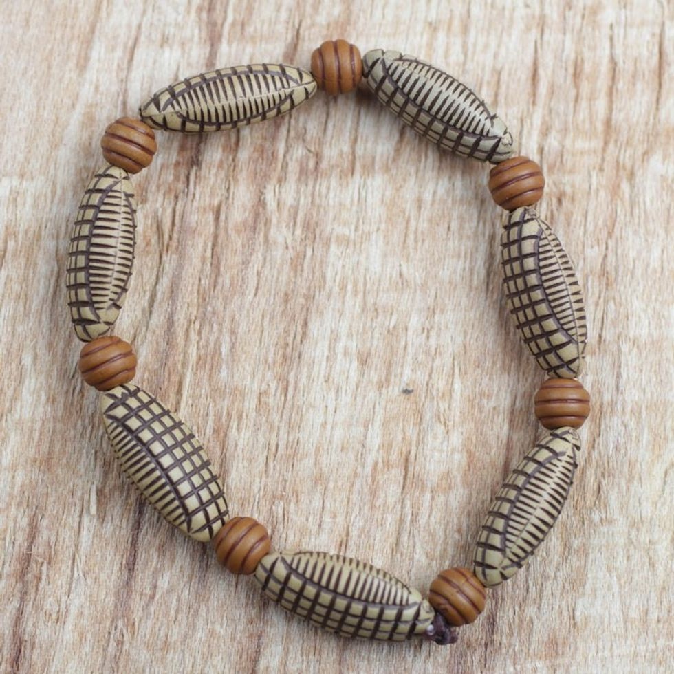 Recycled Plastic Beaded Stretch Bracelet from Ghana 'Tortoise Home'