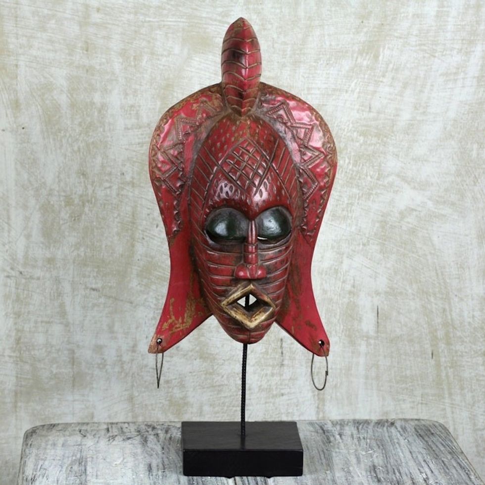 Deep Rose Colored African Wood Mask on Stand 'Fameye'