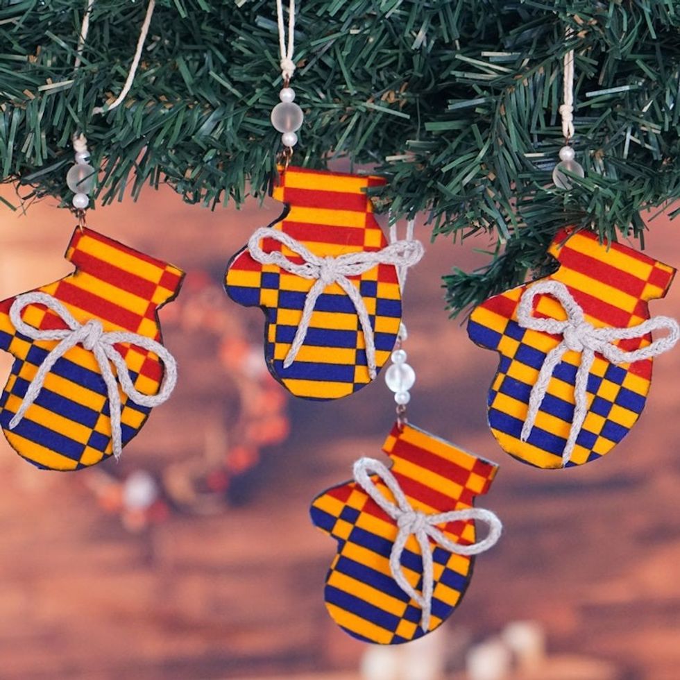Set of 4 Handcrafted Eco-Friendly Mitten-Shaped Ornaments 'Festive Mittens'