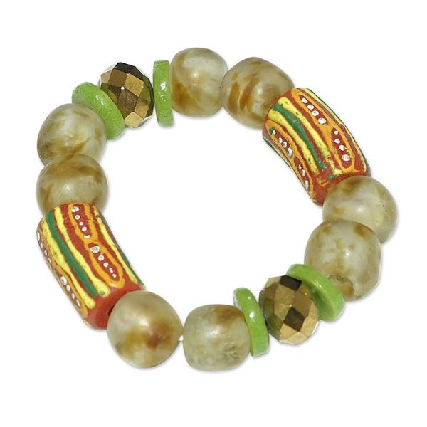 Alternate image for Eco-Friendly Green and Red Recycled Glass Beaded Bracelet Aseda in Summer