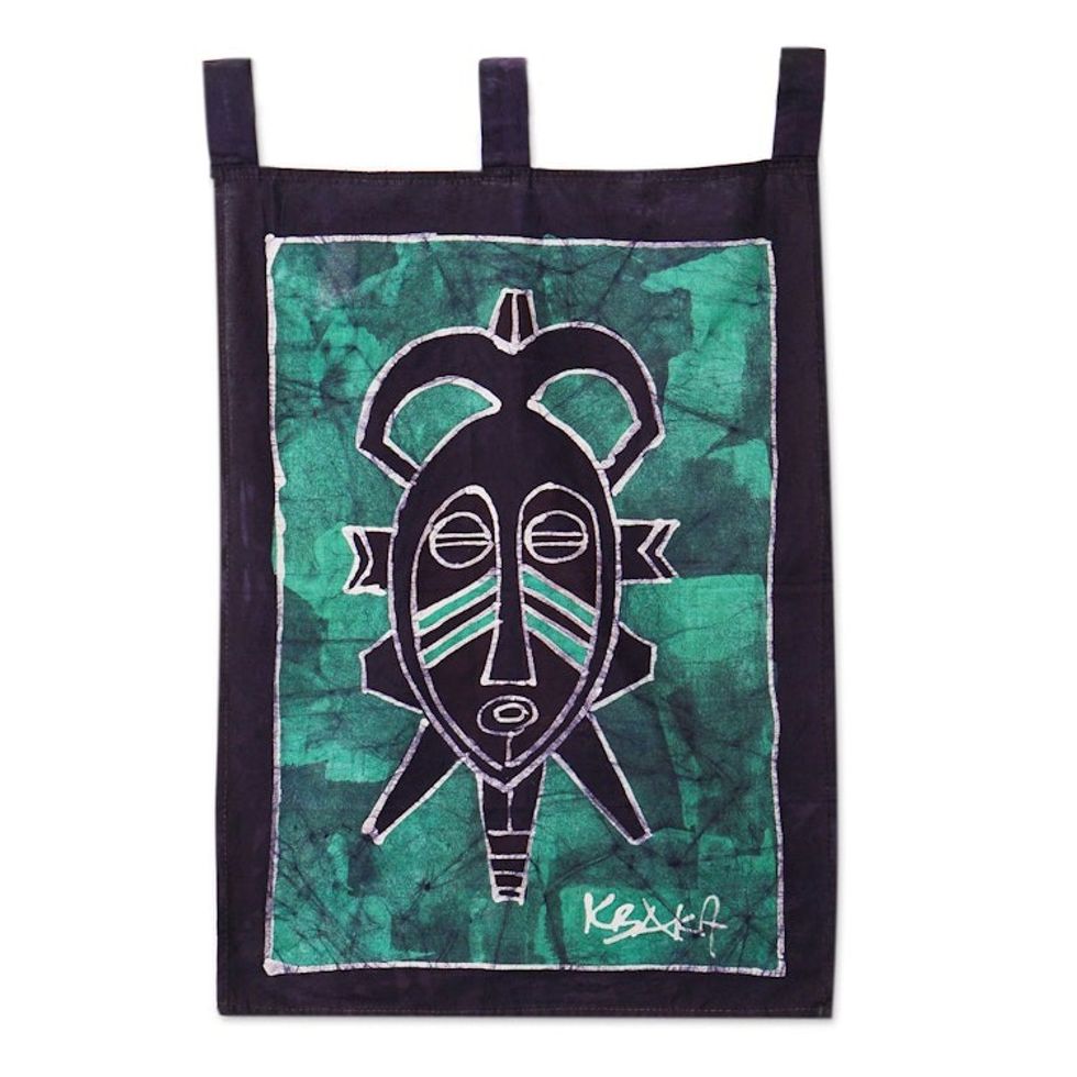 Handcrafted Green Cotton Wall Hanging of African Mask 'Green Meditations'