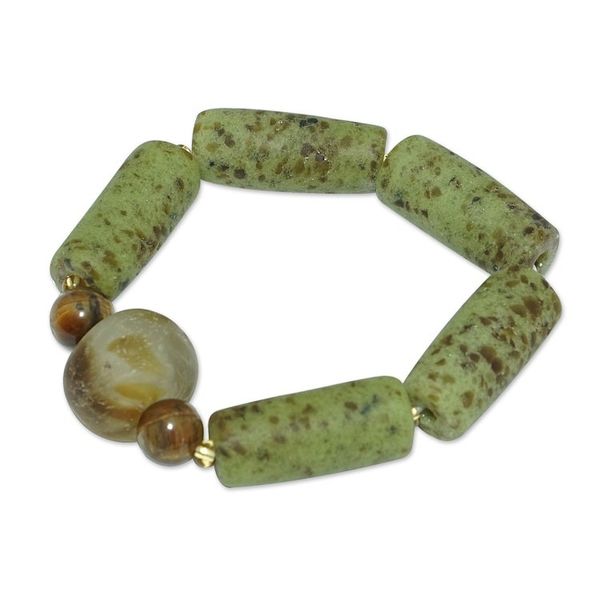 Alternate image for Handcrafted Green Recycled Glass and Agate Beaded Bracelet Green Honor