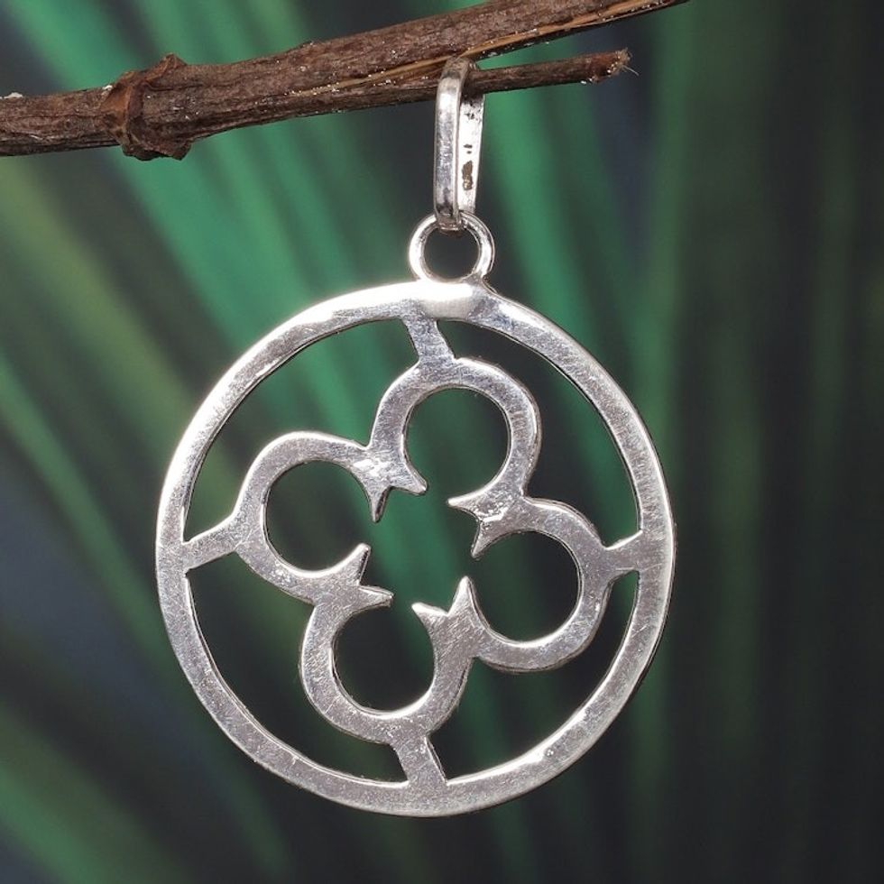 Sterling Silver Round Pendant with Clover-Inspired Icon 'Loyalty Core'