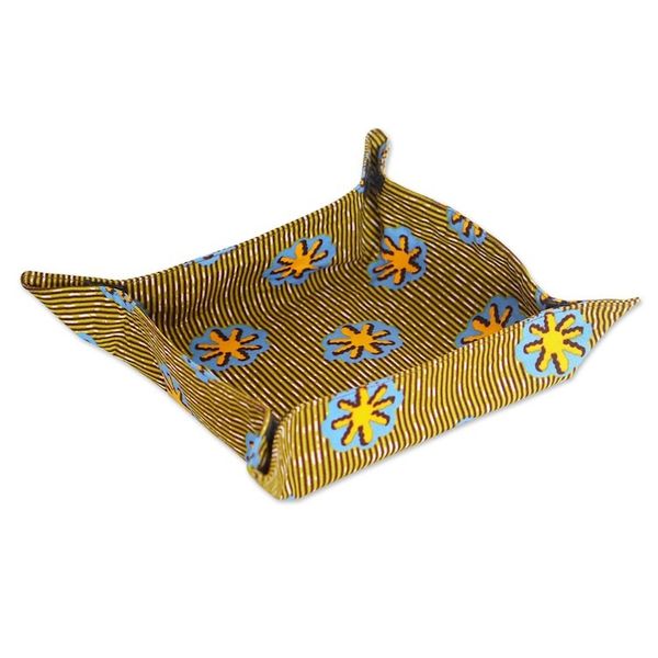 Alternate image for Handcrafted Green Cotton Basket Napkin with Velcro Accents Starry Mornings