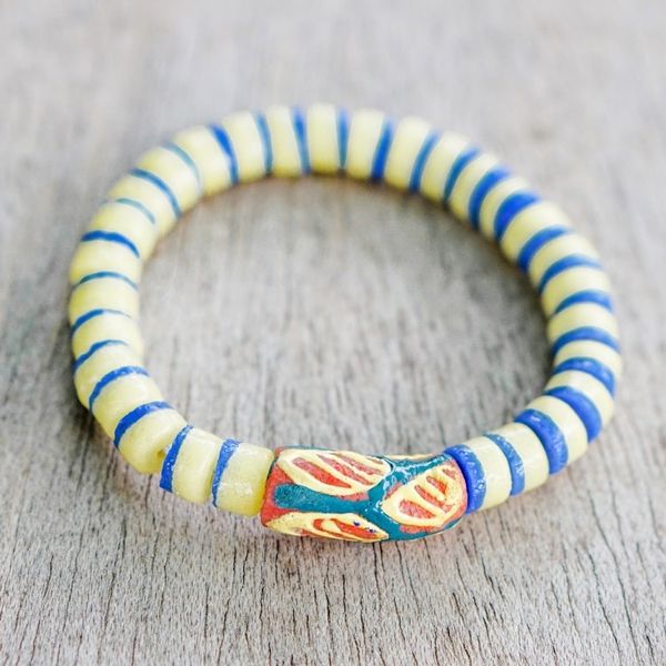 Alternate image for Stretch Bracelet with Recycled Glass Beads Handmade in Ghana Yram
