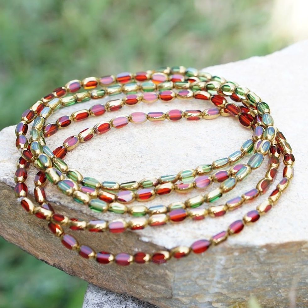 Set of Five Green and Red Recycled Glass Beaded Bracelets 'Odo Kai'