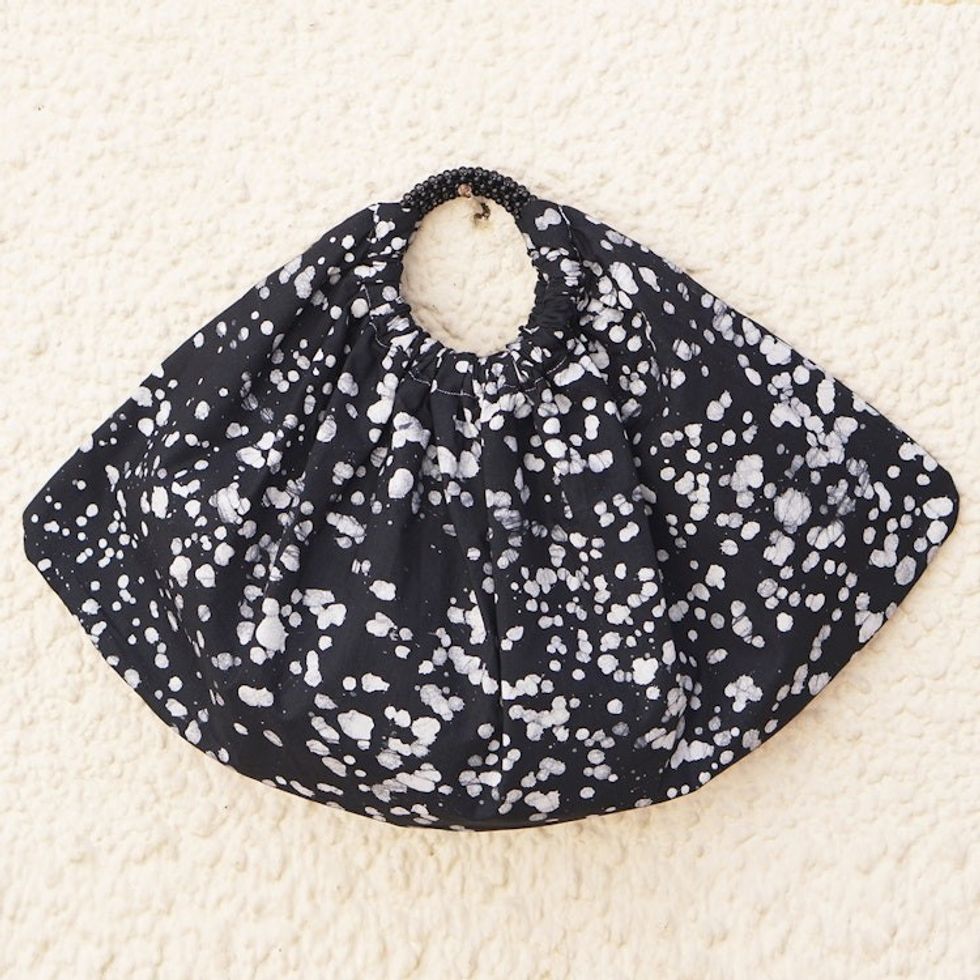 Handmade Batik Cotton Hobo Bag with Elegant Splatter Motifs 'Sophisticated Nuse'